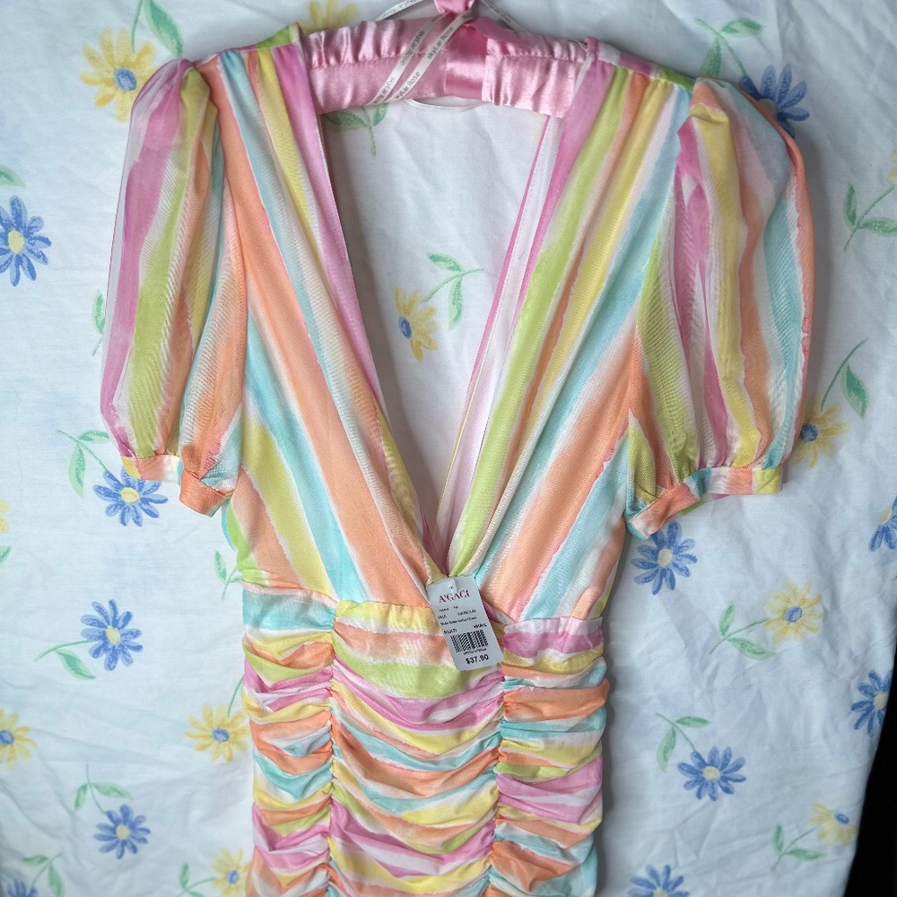 Angaci, multi color mini dress Small NWT puff sleeves, ruched waist